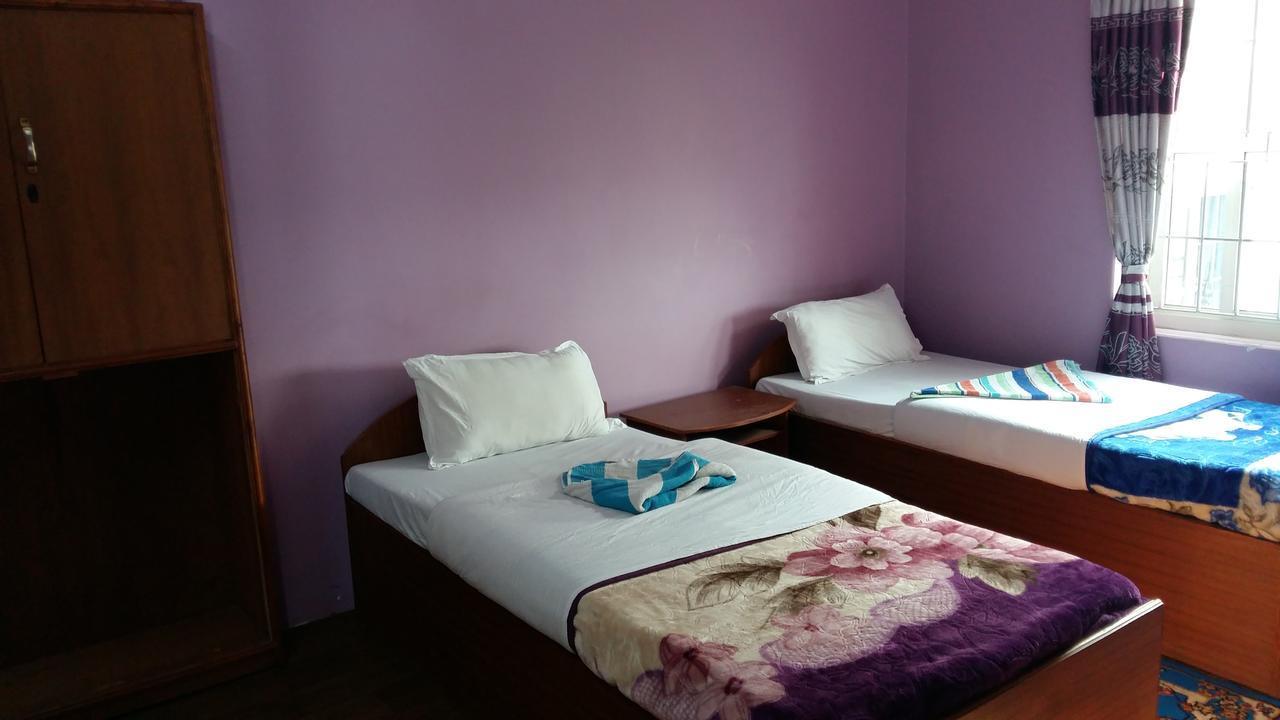 Hotel Bhadrakali Pokhara Inn Exterior foto