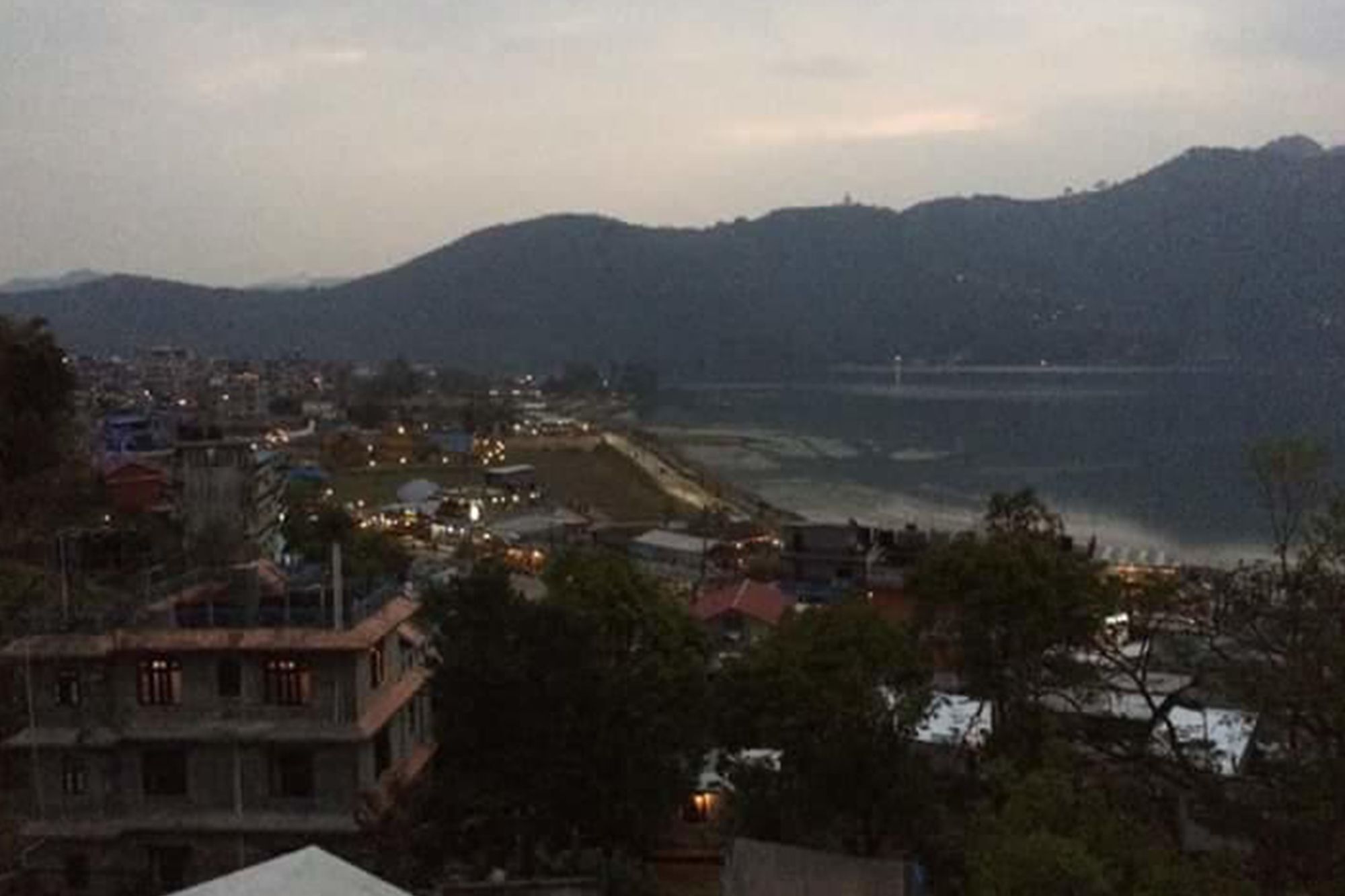 Hotel Bhadrakali Pokhara Inn Exterior foto